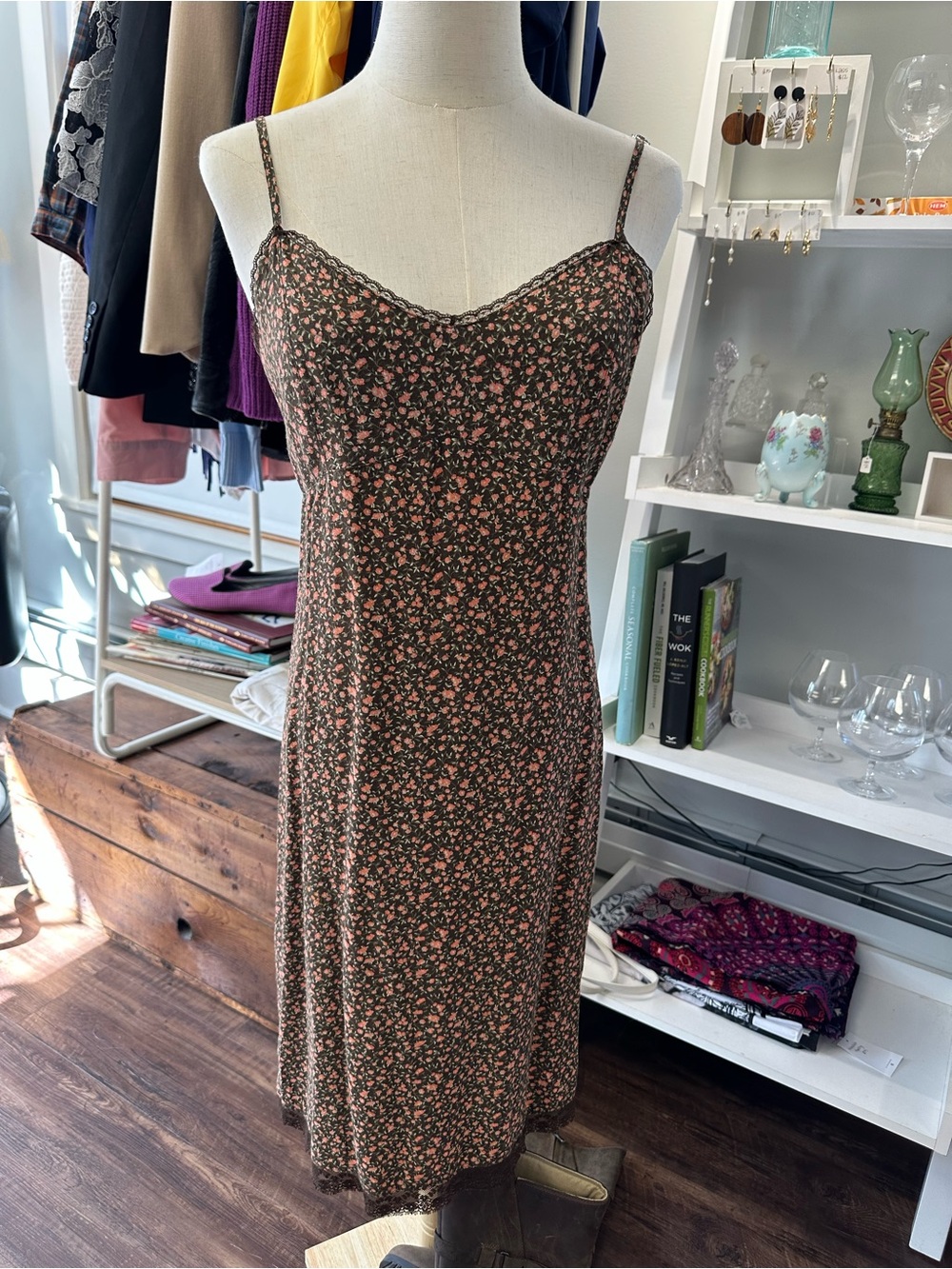 American Vintage Brown Midi Slip Dress with Pink Floral Print